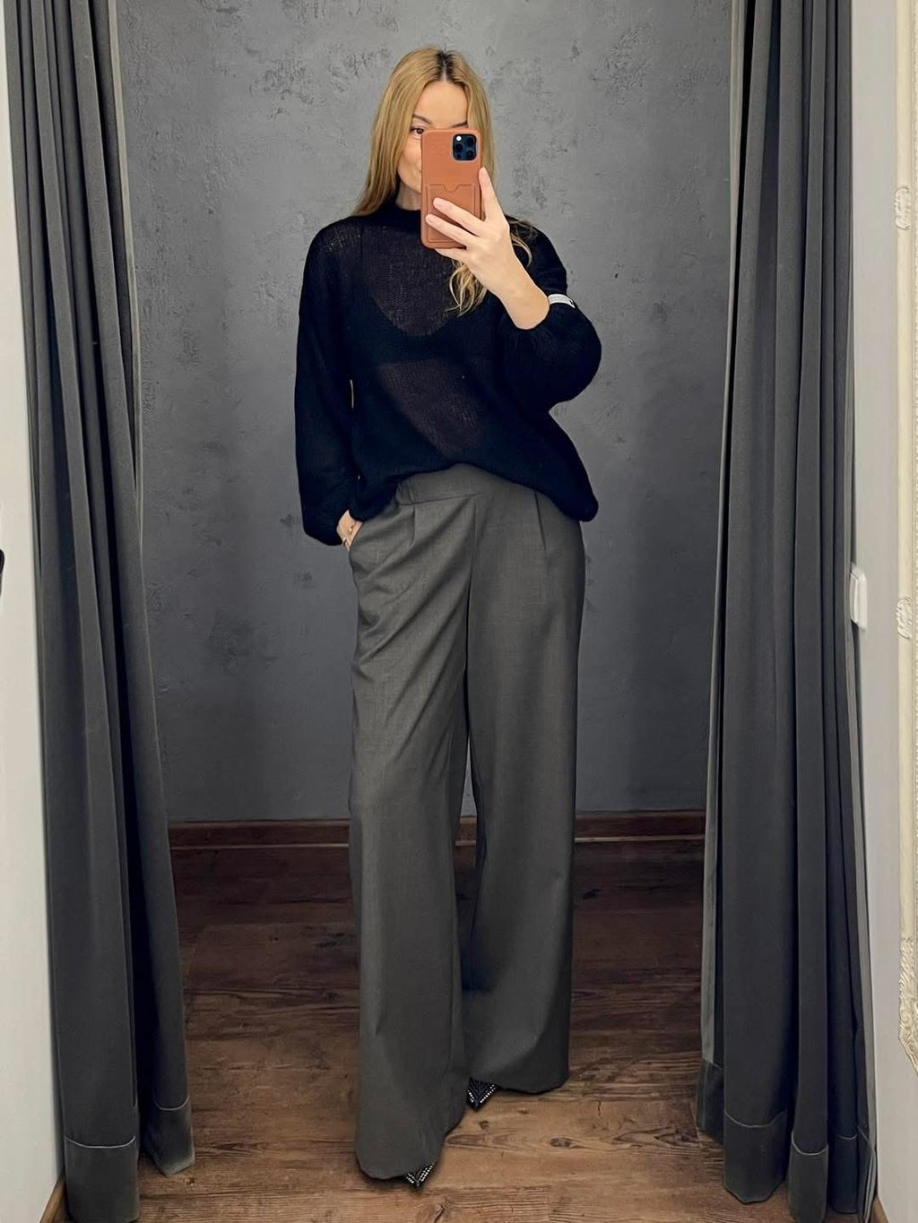 SWAN moheros megztinis (black)