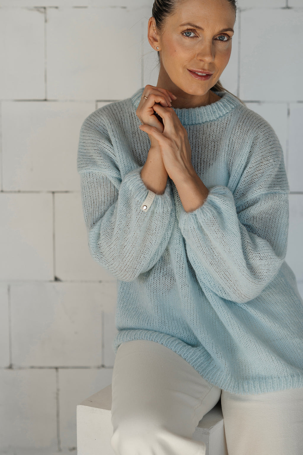 “Swan” (Soft blue)
