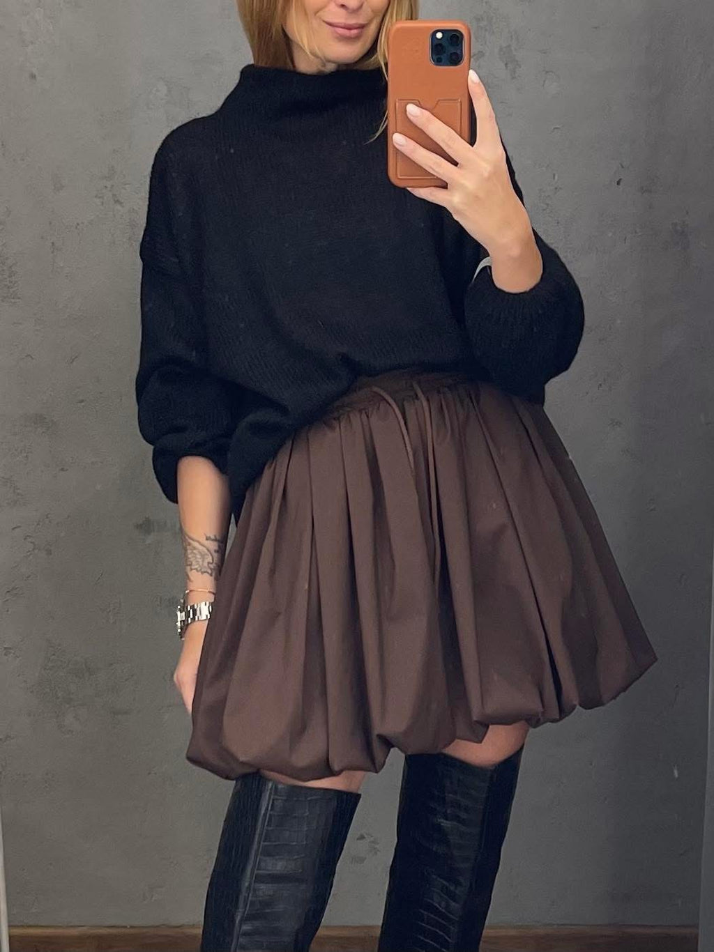 SWAN moheros megztinis (black)